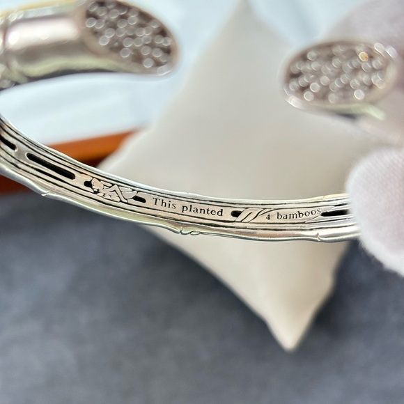 John Hardy Lava Kick Bamboo Bracelet with Pavé Sapphires-Medium - Picture 3 of 10